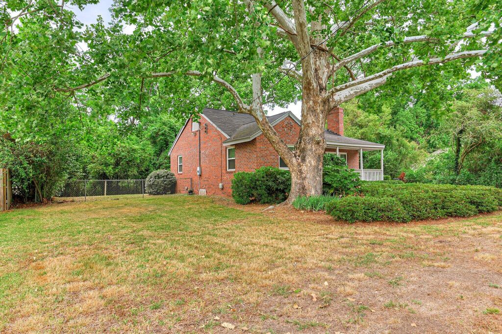 Photo of 527 W Buena Vista Avenue, North Augusta, SC 29841 (MLS # 555337)