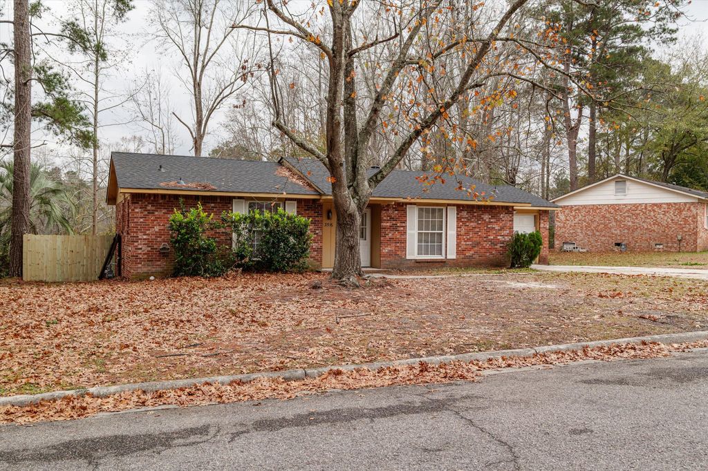 Photo of 3516 Windermere Drive, Augusta, GA 30815 (MLS # 549862)