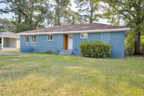 Photo of 2011 Shark Drive, Augusta, GA 30906 (MLS # 547239) Photo of 2011 Shark Drive, Augusta, GA 30906 (MLS # 547239)