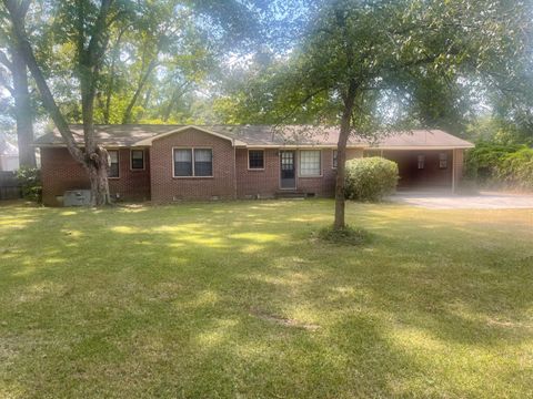 A home in Warrenton