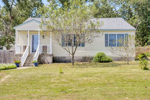 Tiny photo for 2320 Neal Street, Augusta, GA 30906 (MLS # 547913)