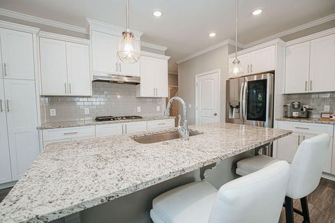 Tiny photo for 606 Bunchgrass Street, Evans, GA 30809 (MLS # 550700)