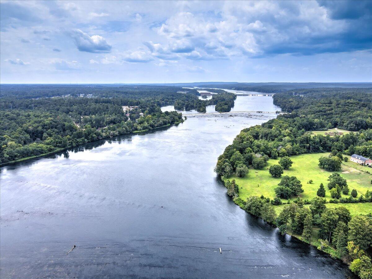 0 WATERS EDGE-24