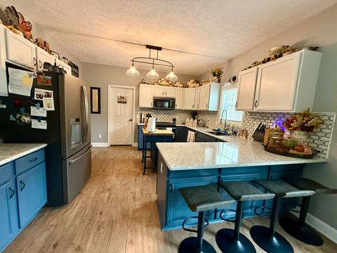 Tiny photo for 106 Heddy Road, Greenwood, SC 29646 (MLS # 549184)