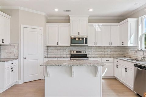 Tiny photo for 557 HAMPTON Drive, North Augusta, SC 29860 (MLS # 538494)