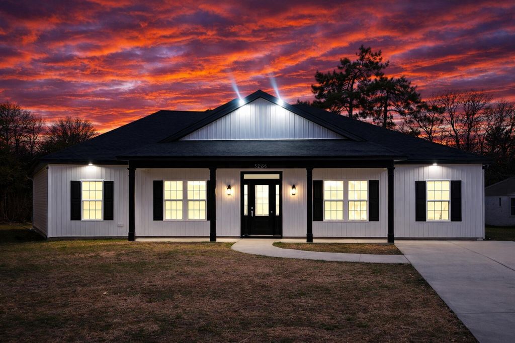 Photo of 2532 E Kensington Drive, Augusta, GA 30906 (MLS # 550979)