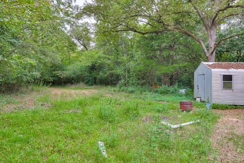 A home in Warrenton