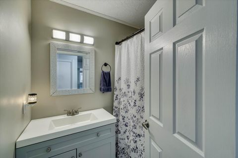 Tiny photo for 200 State Road S-33-108, McCormick, SC 29835 (MLS # 552820)