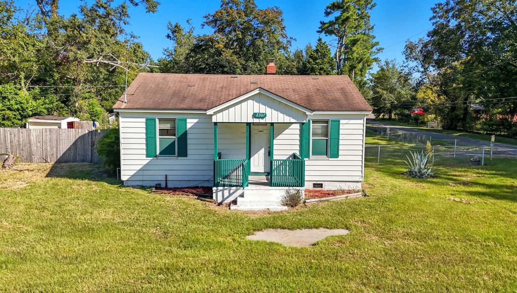 Photo for 2307 Harding Road, Augusta, GA 30906 (MLS # 547020)