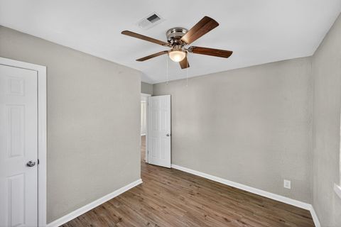 Tiny photo for 500 Tennessee Avenue, New Ellenton, SC 29809 (MLS # 548951)