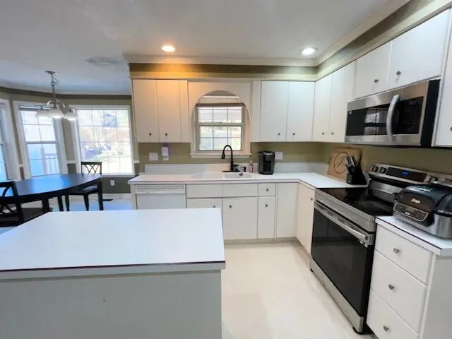 North Augusta, South Carolina 29860, United States, 4 Bedrooms Bedrooms, ,3 BathroomsBathrooms,Residential,Active,238045