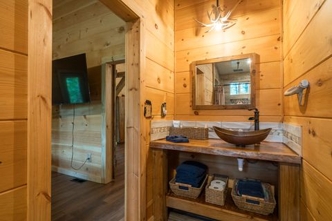 Tiny photo for 391 Whitecliff Drive, Ellijay, GA 30540 (MLS # 544458)