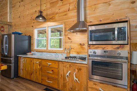 Tiny photo for 391 Whitecliff Drive, Ellijay, GA 30540 (MLS # 544458)