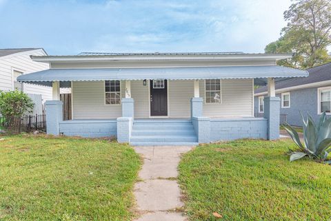 Photo of 2015 Starnes Street, Augusta, GA 30904 (MLS # 548106)
