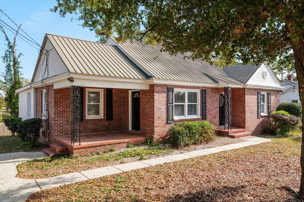 Photo of 2353 Redwood Drive, Augusta, GA 30904 (MLS # 549807)