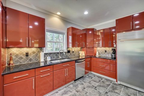 Tiny photo for 205 Pirates Cove, McCormick, SC 29835 (MLS # 550790)