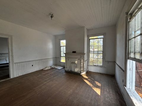 Tiny photo for 301 Cleveland Street, Thomson, GA 30824 (MLS # 553153)