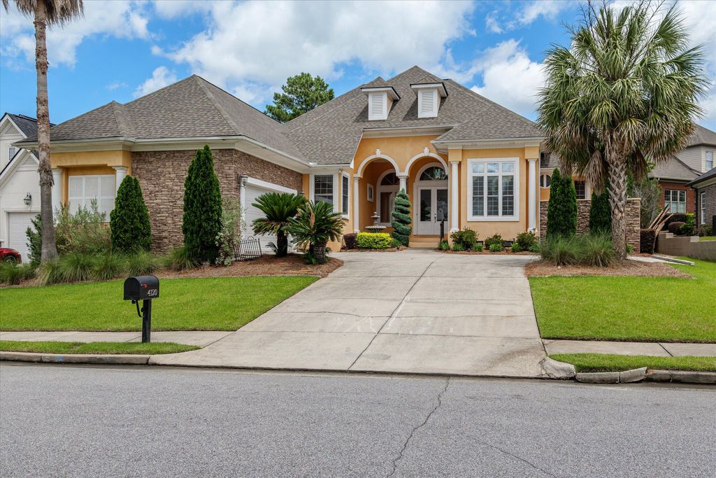 Photo for 4120 Shady Oaks Drive, Martinez, GA 30907 (MLS # 543322)