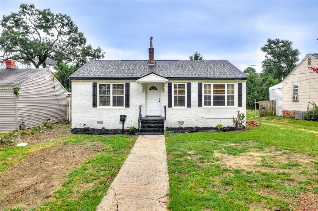 Photo for 2014 Richmond Avenue, Augusta, GA 30904 (MLS # 548675)
