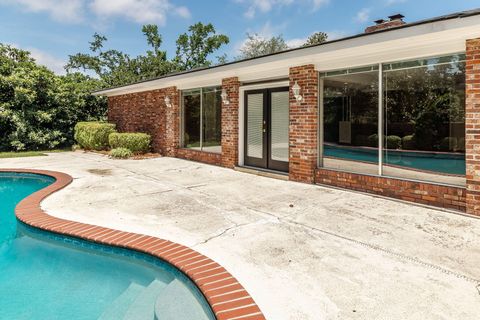 Tiny photo for 3134 Walton Way, Augusta, GA 30909 (MLS # 550775)