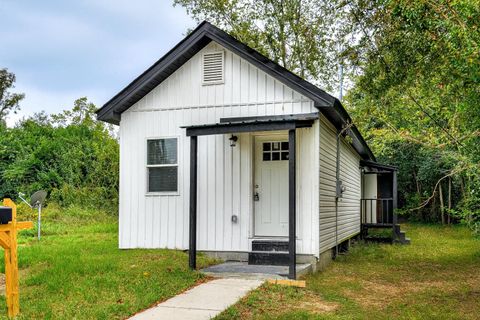 Tiny photo for 1627 Luckey Street Street, Augusta, GA 30901 (MLS # 548255)