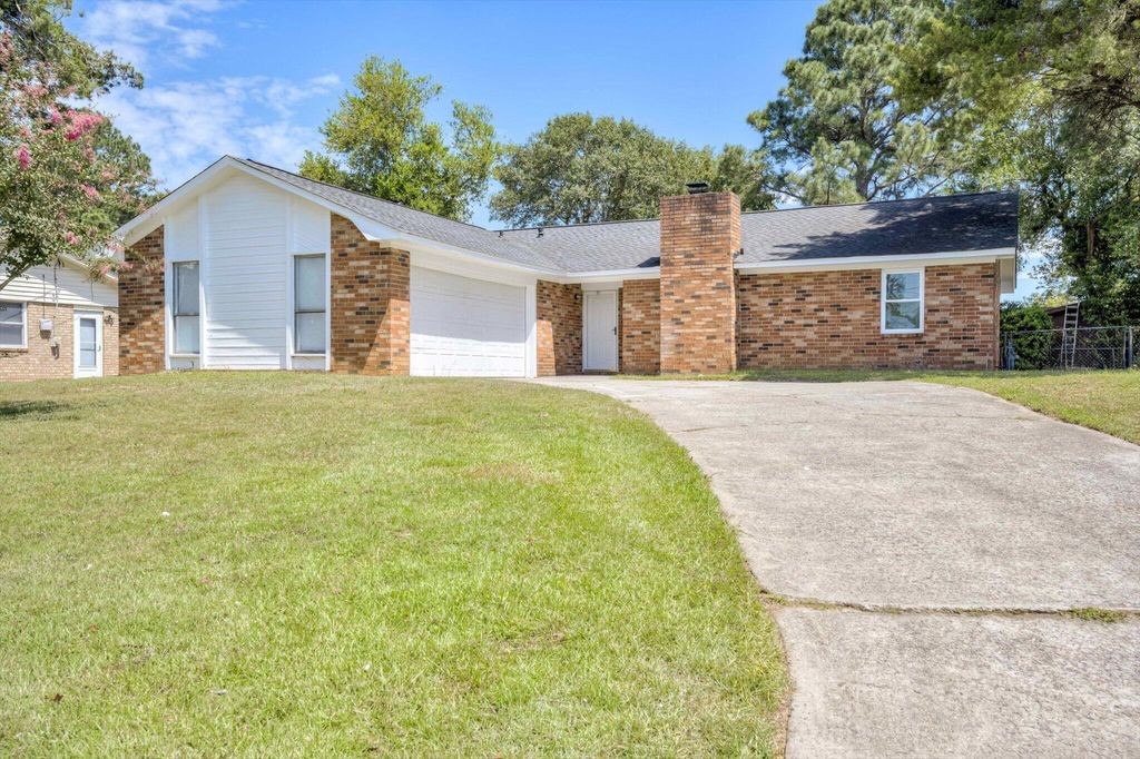 Photo for 127 W Lynne Drive, Augusta, GA 30907 (MLS # 546920)