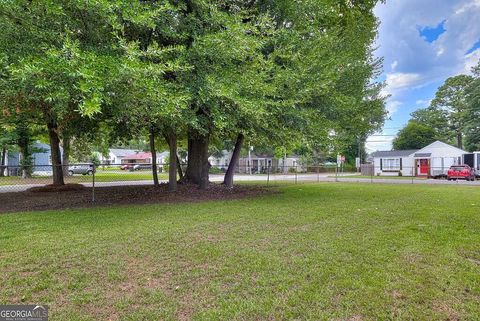 Tiny photo for 1210 Murphy Street, Augusta, GA 30904 (MLS # 548425)