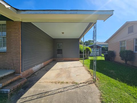 Tiny photo for 109 E E Walker Street, Augusta, GA 30901 (MLS # 543598)