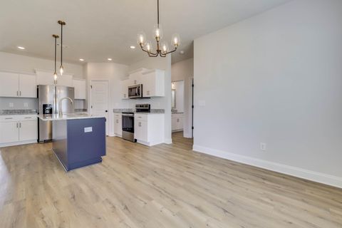 Tiny photo for 833 Sweetgrass Circle, Harlem, GA 30814 (MLS # 549137)