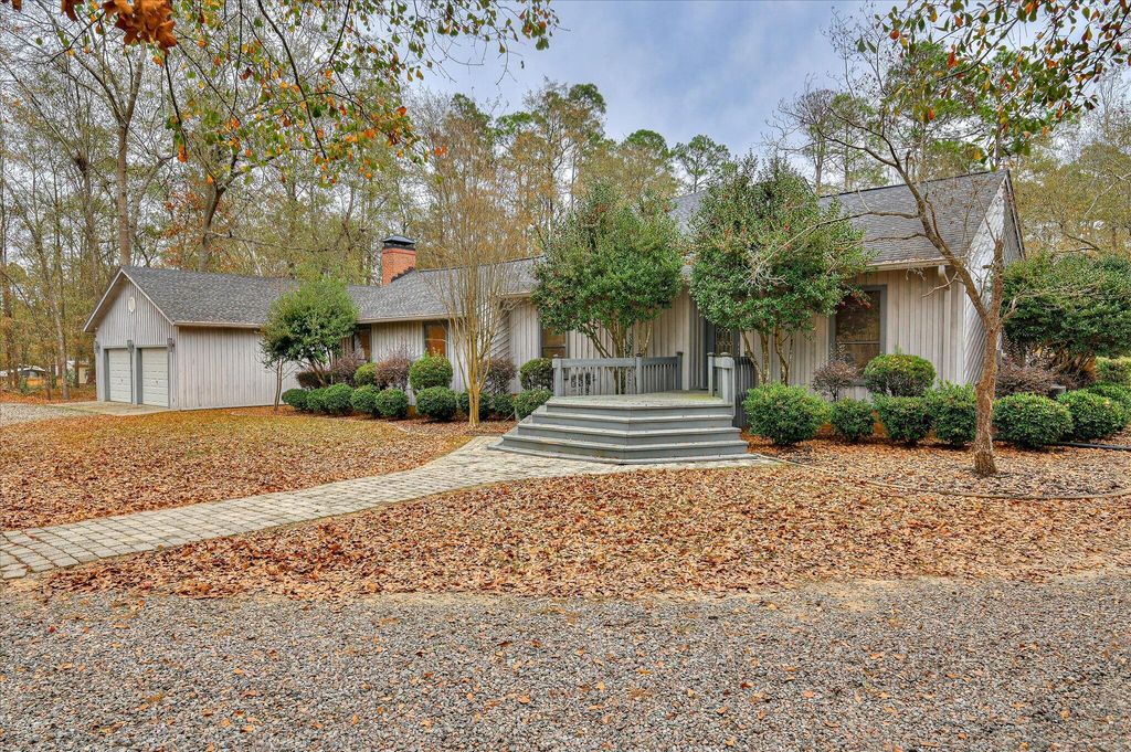Photo of 1111 Greiner Circle Road, Hephzibah, GA 30815 (MLS # 549822)