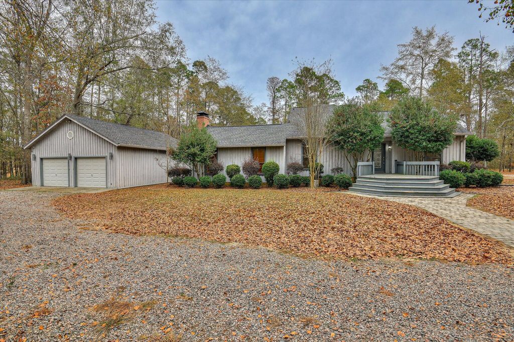 Photo of 1111 Greiner Circle Road, Hephzibah, GA 30815 (MLS # 549822)