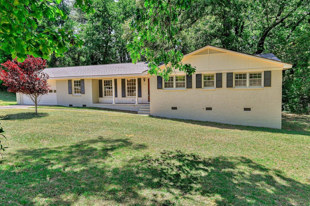 Photo of 1123 Williams Drive, Aiken, SC 29803 (MLS # 555245)