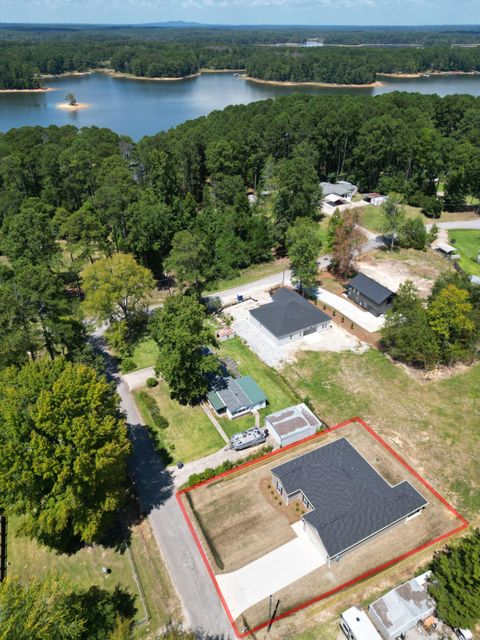 A home in Appling