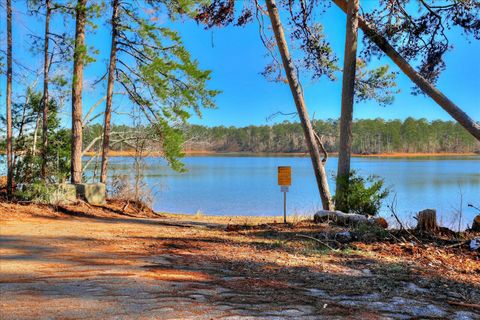 A home in Appling