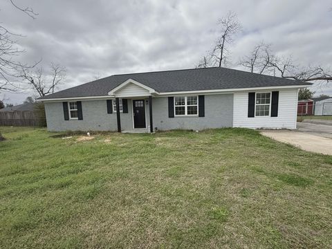 Photo of 938 Quaker Road Drive, Waynesboro, GA 30830 (MLS # 553002)