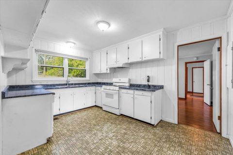 Tiny photo for 815 Hillcrest Drive, Washington, GA 30673 (MLS # 545858)