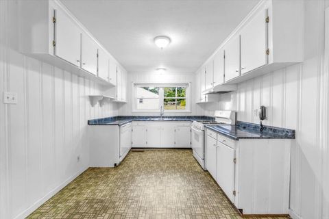 Tiny photo for 815 Hillcrest Drive, Washington, GA 30673 (MLS # 545858)