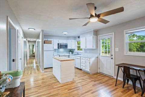 Tiny photo for 504 Spring Garden Drive, Belvedere, SC 29841 (MLS # 547942)