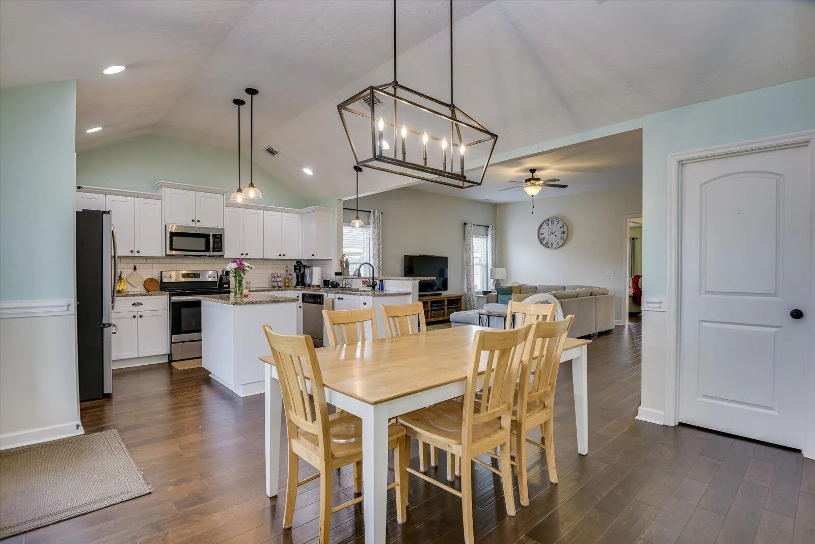 Augusta, Georgia 30909, United States, 3 Bedrooms Bedrooms, ,2 BathroomsBathrooms,Residential,Pending,1782