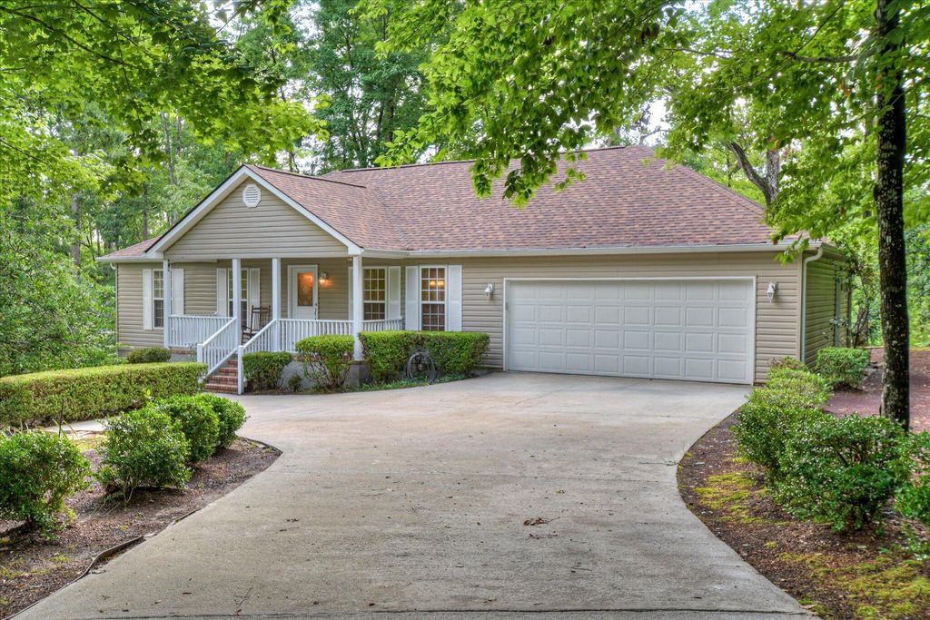 Photo for 160 Crescent Drive, McCormick, SC 29835 (MLS # 542243)