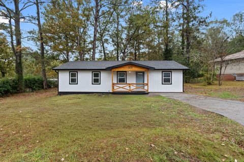 Photo of 306 Michael St Street, Thomson, GA 30824 (MLS # 548743) Photo of 306 Michael St Street, Thomson, GA 30824 (MLS # 548743)