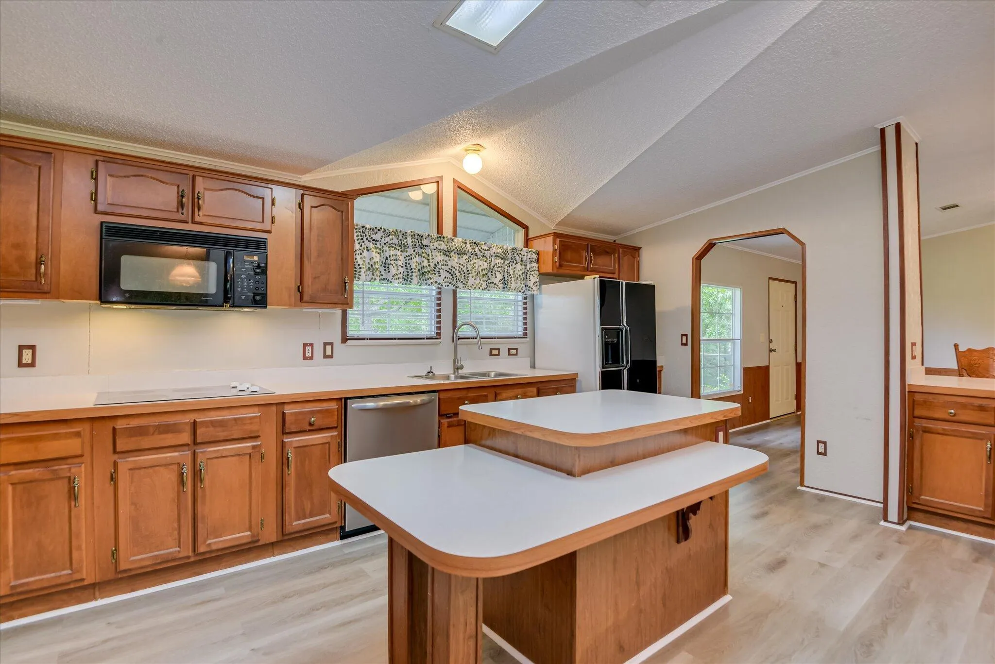 Edgefield, South Carolina 29824, United States, 3 Bedrooms Bedrooms, ,2 BathroomsBathrooms,Residential,Pending,127094