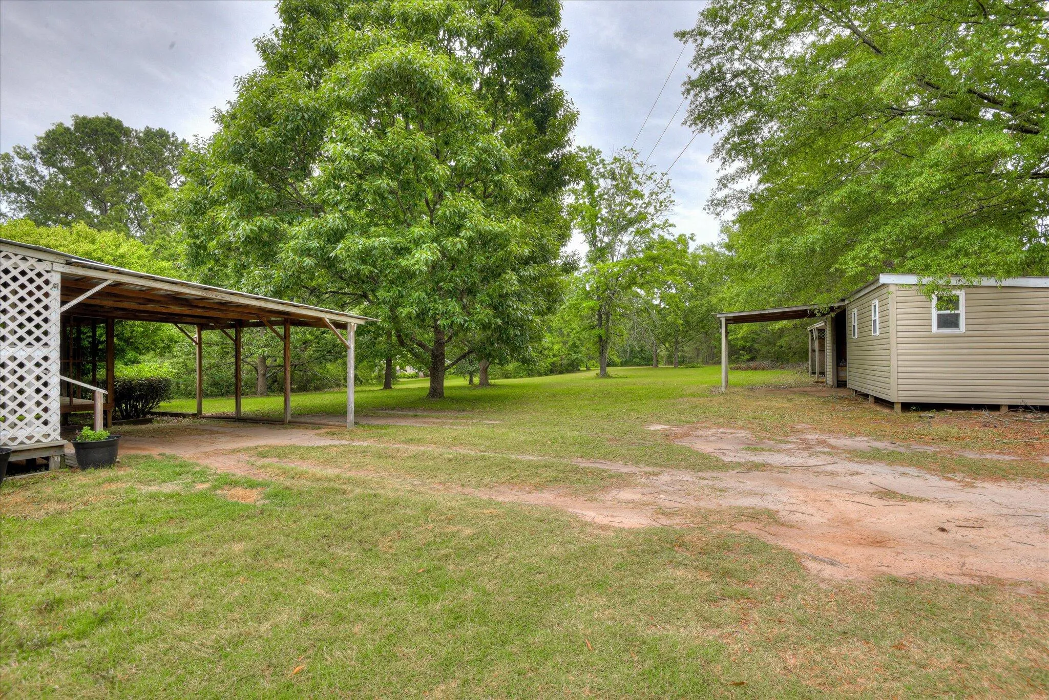 Edgefield, South Carolina 29824, United States, 3 Bedrooms Bedrooms, ,2 BathroomsBathrooms,Residential,Pending,127094