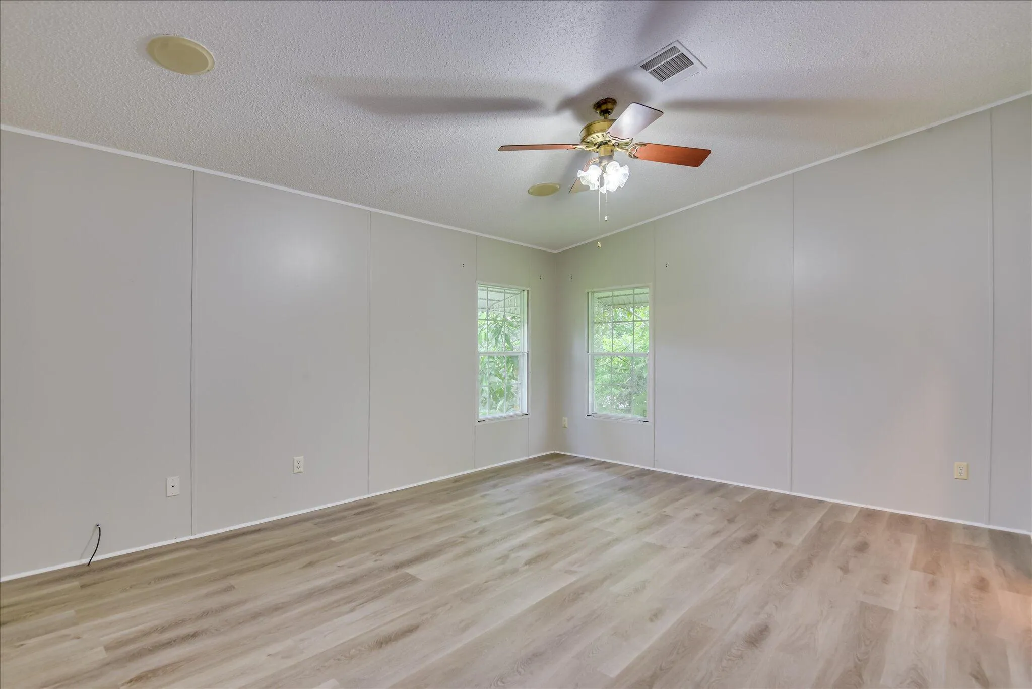 Edgefield, South Carolina 29824, United States, 3 Bedrooms Bedrooms, ,2 BathroomsBathrooms,Residential,Pending,127094