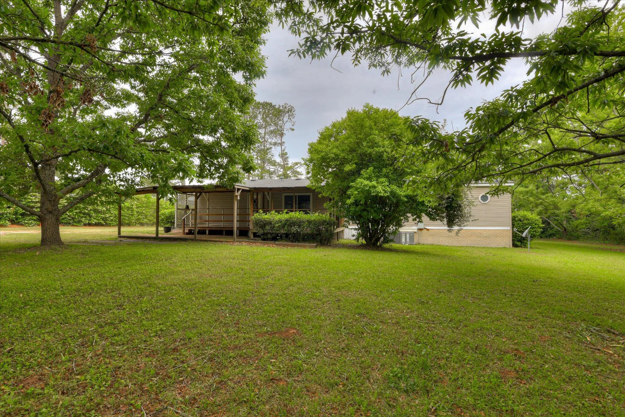 Edgefield, South Carolina 29824, United States, 3 Bedrooms Bedrooms, ,2 BathroomsBathrooms,Residential,Pending,127094