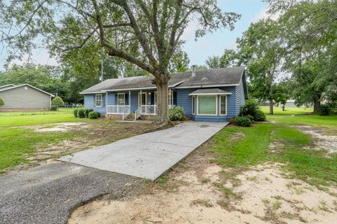Tiny photo for 240 Camelia Street, Barnwell, SC 29812 (MLS # 545510)