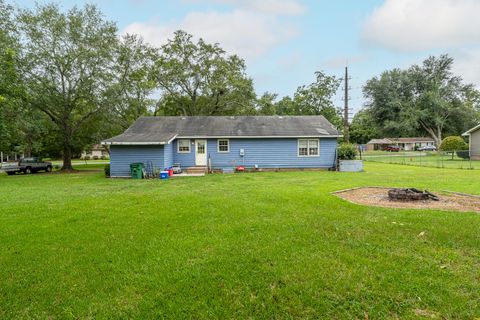 Tiny photo for 240 Camelia Street, Barnwell, SC 29812 (MLS # 545510)