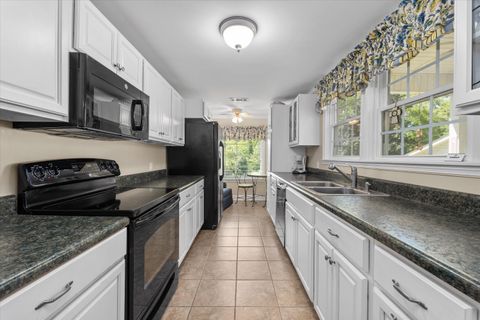 Tiny photo for 104 Sim St St, Washington, GA 30673 (MLS # 542653)