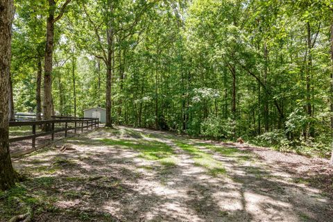 Tiny photo for 102 Arden Rd Rd, Washington, GA 30673 (MLS # 548867)