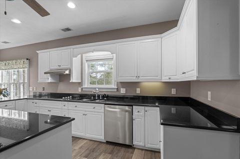 Tiny photo for 214 Butler Point, McCormick, SC 29835 (MLS # 549797)